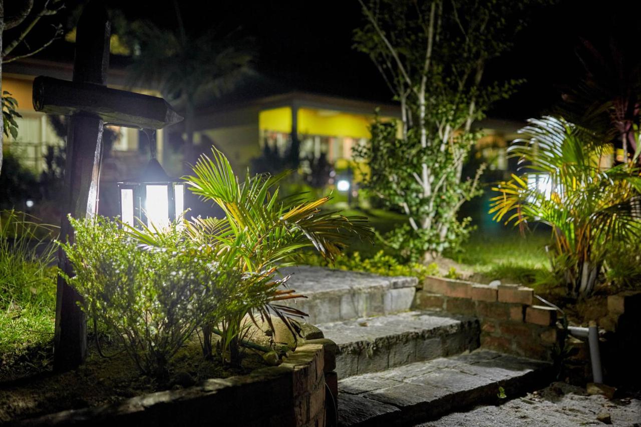 Andasibe Lemurs Lodge Eksteriør bilde
