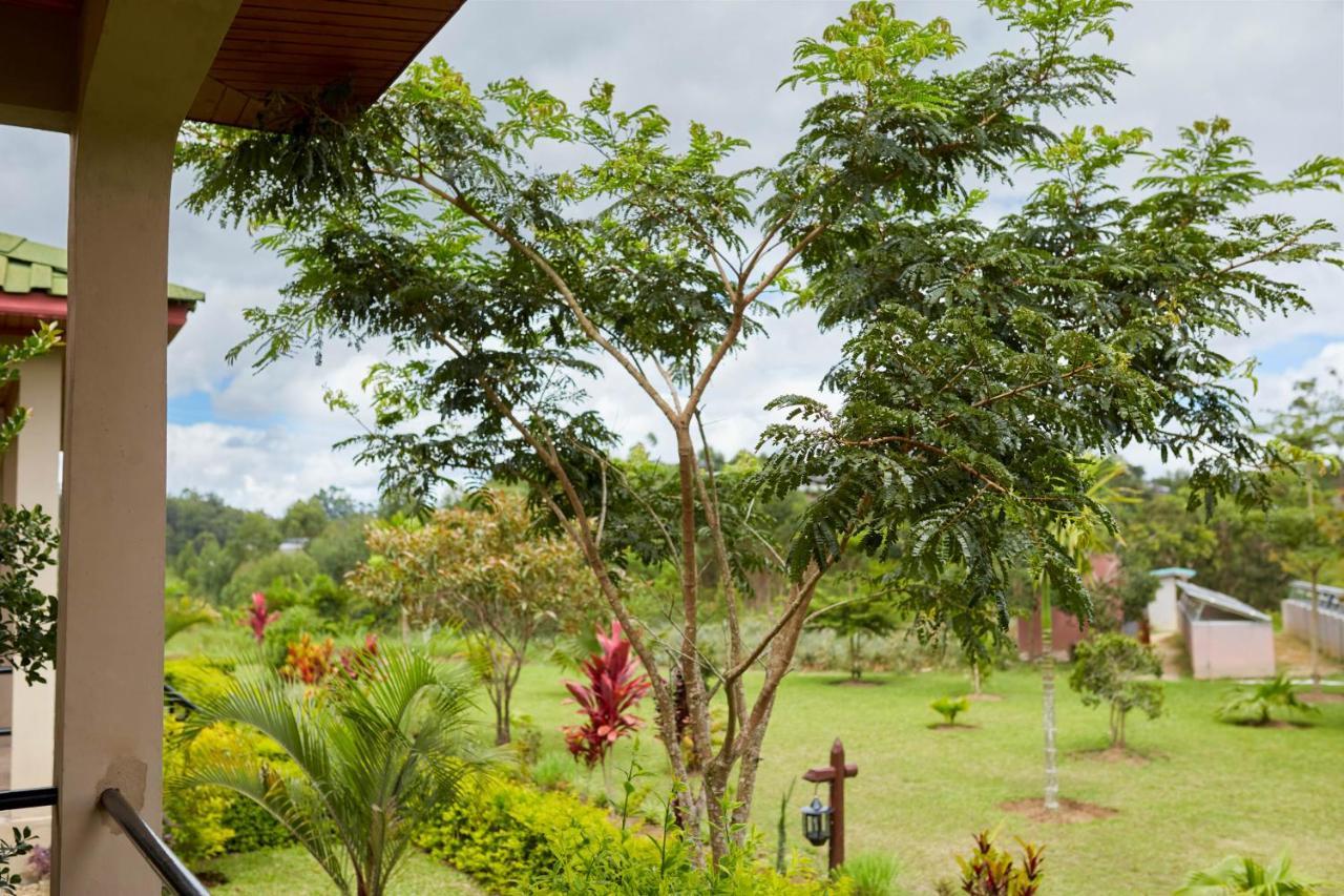 Andasibe Lemurs Lodge Eksteriør bilde